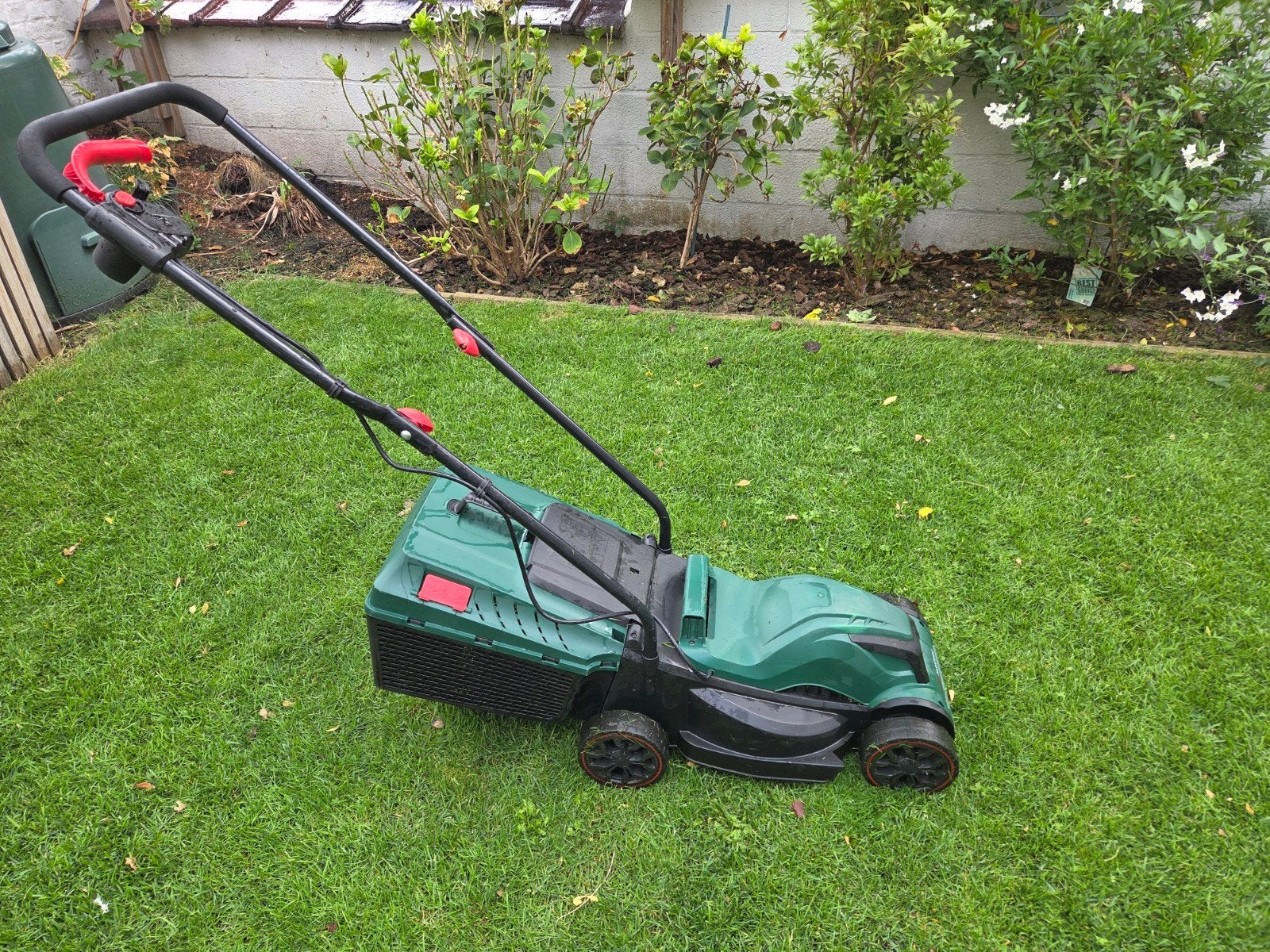 tondeuse à gazon quasi neuve, Jardin & Terrasse, Tondeuses à gazon, Tondeuse rotative, Comme neuf, 30 à 39 cm, Enlèvement