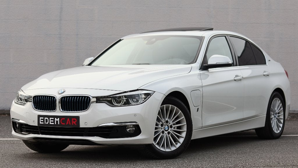 BMW 3er 330e Luxury Line, Auto's, 4 deurs, Achterwielaandrijving, 4 cilinders, Wit