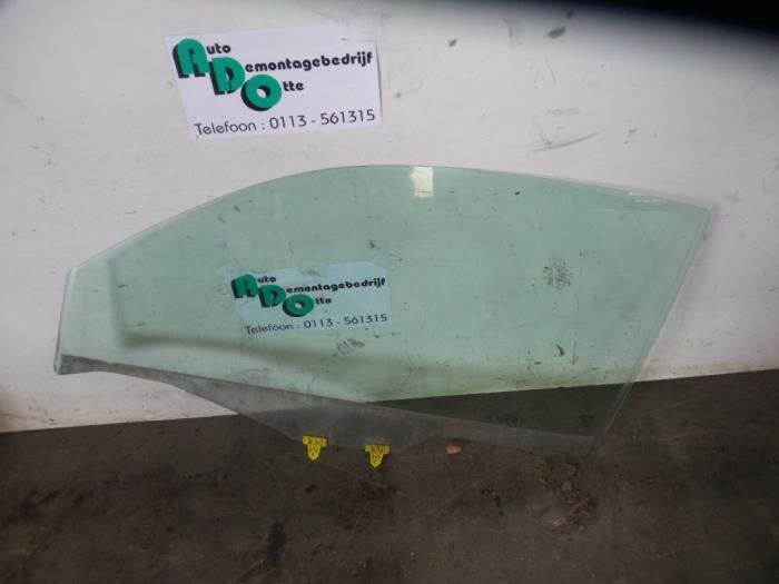 Portierruit 2Deurs links van een Nissan Micra (Micra 03-), Gebruikt, -, -, Ophalen of Verzenden