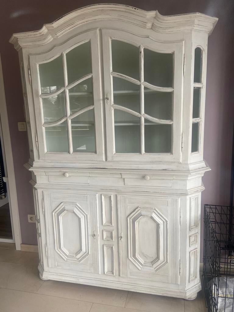 Vitrine kast is gereserveerd , commode is nog te koop, Enlèvement, Comme neuf