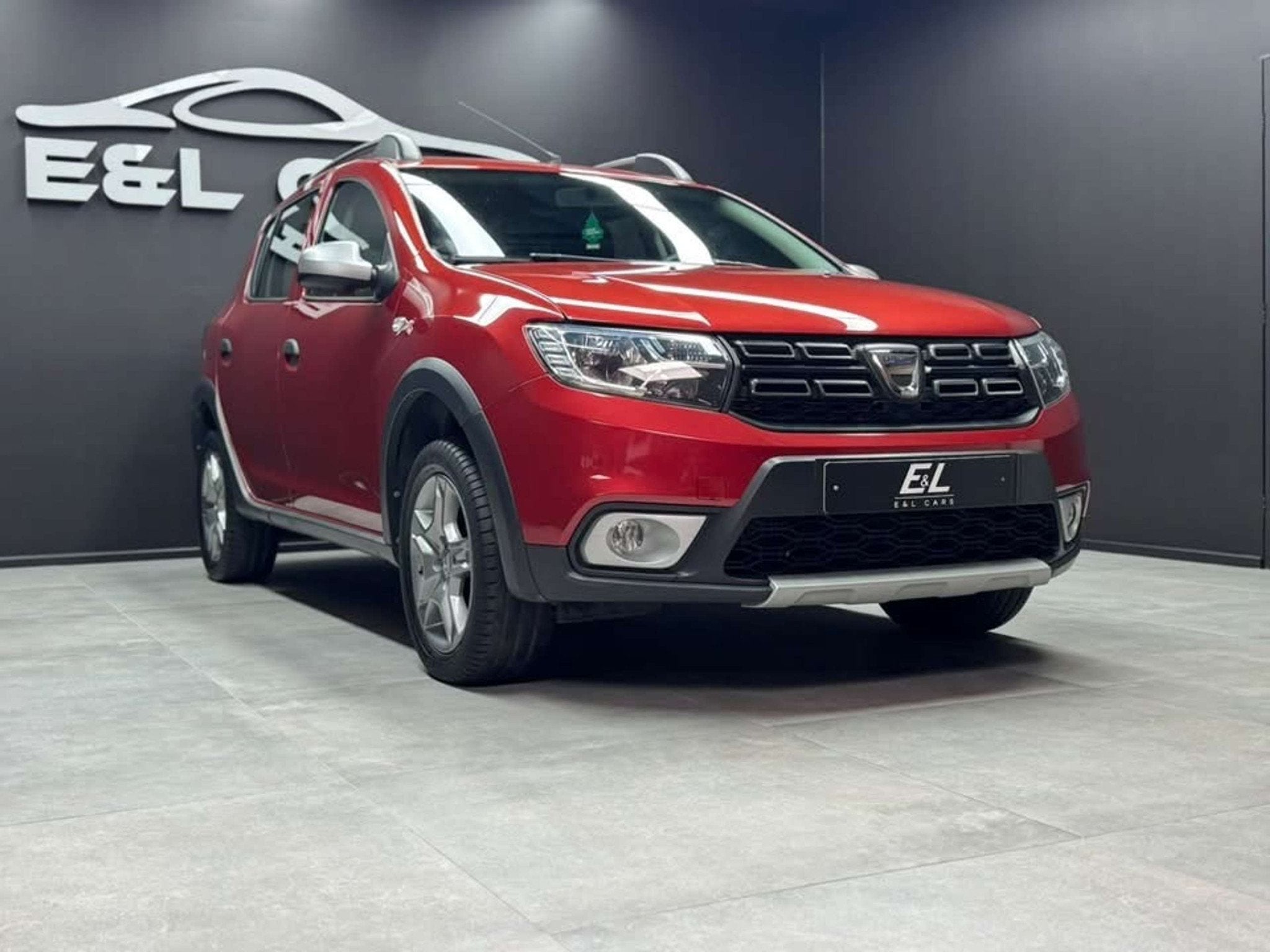 Dacia Sandero Sandero Stepway 0.9 TCe Stepway *12 mois de ga, Auto's, 898 cc, Stof, Gebruikt, Bedrijf