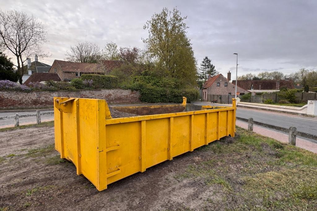 Haakcontainer 13 kub grondcontainer, Ophalen