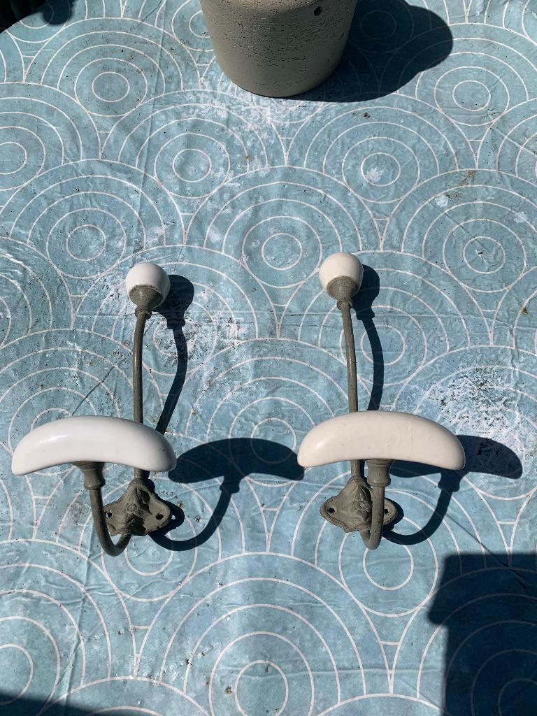 Antieke kapstokken, Ophalen