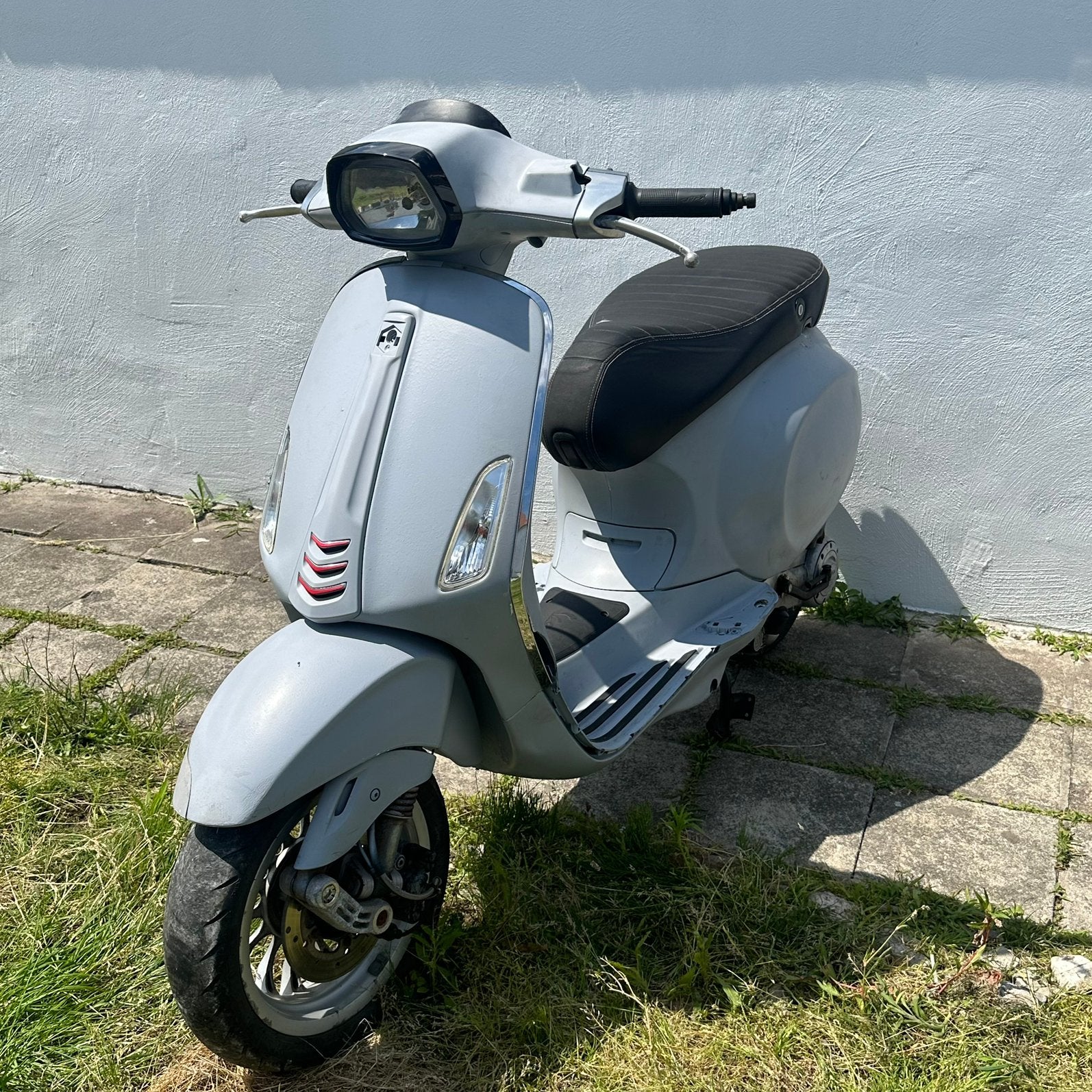 Vespa sprint start/rijd goed A klasse, Fietsen en Brommers, Scooters | Vespa, Zo goed als nieuw, Klasse A (25 km/u), Ophalen