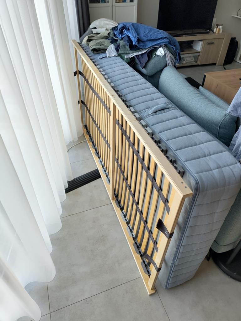 Ikea bed -  1persoon, Ophalen, 90 cm, Eenpersoons, Zo goed als nieuw