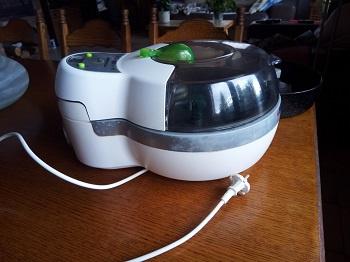 actifry SEB friteuse air pulsé TBE 40€, Enlèvement, Utilisé, Friteuse à air, 750 à 999 grammes