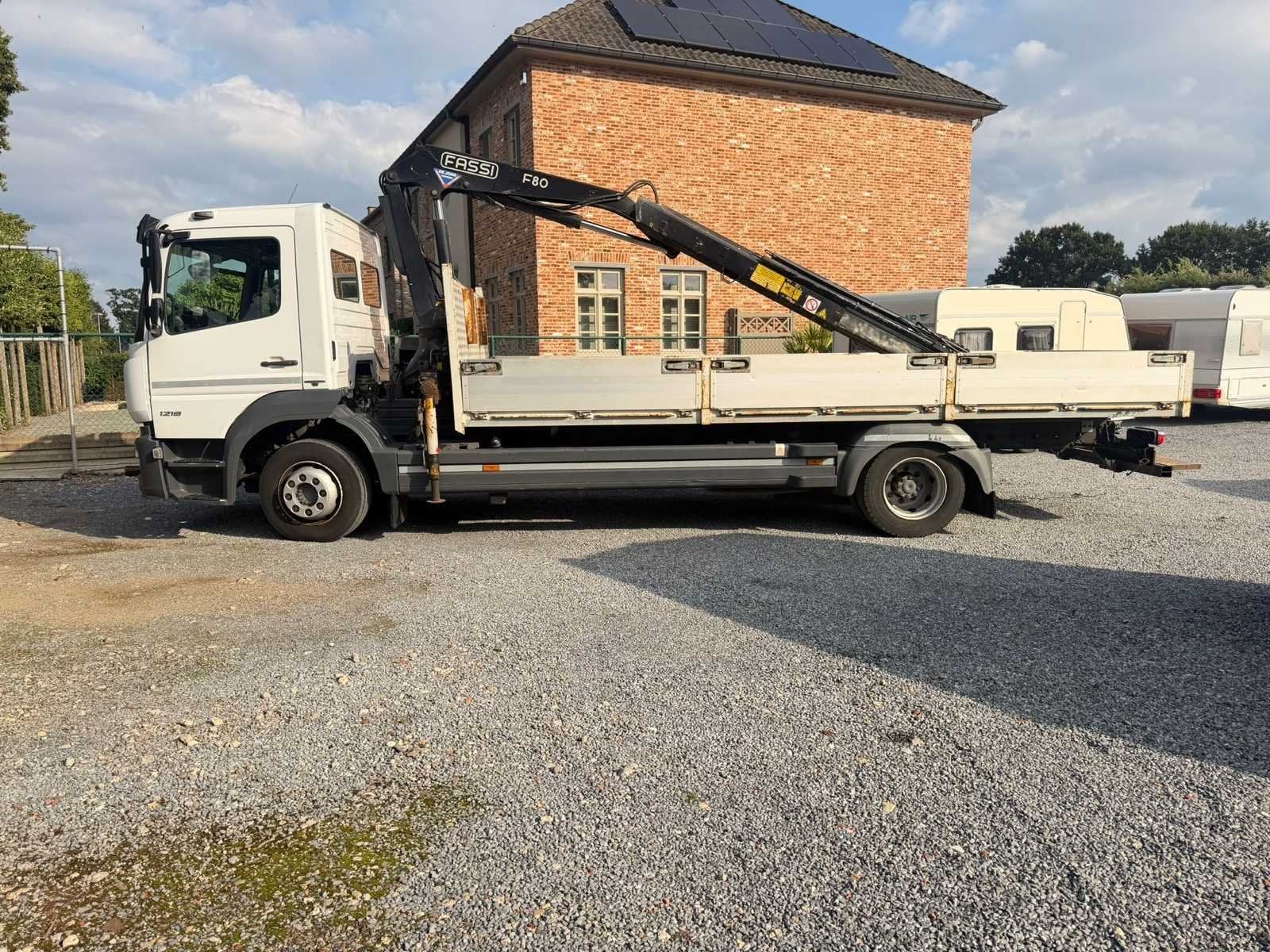 Mercedes-Benz Atego 2016 avec camion Fassi F80, Autos, Achat, Entreprise, Autres carburants, Mercedes-Benz