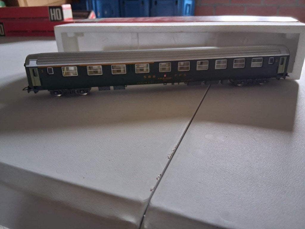 83 Jouef 5781 Zwitsers 1e klas sneltreinrijtuig, Gelijkstroom, Jouef, Verzenden, Wagon