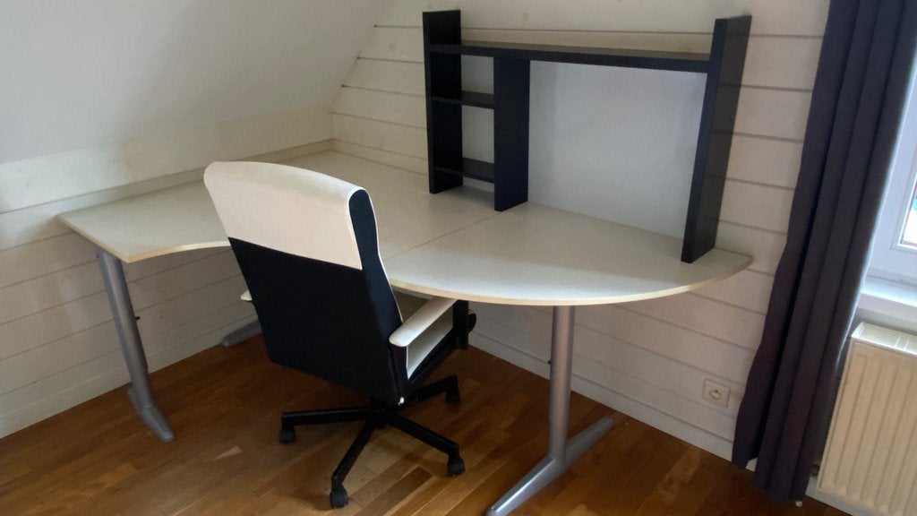 IKEA bureau compleet/compleet IKEA bureau, Ophalen, Gebruikt, Schoolbureau, In hoogte verstelbaar