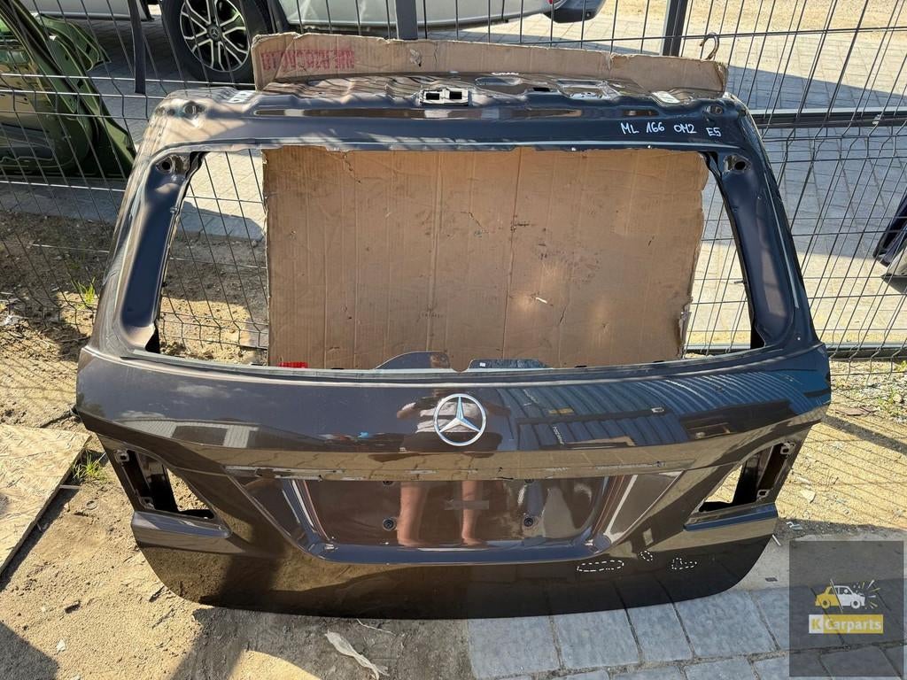 Hayon Mercedes ML W166, Autos : Pièces & Accessoires, Mercedes-Benz AG, Mercedes-Benz, Utilisé, Mercedesstrasse 120
70372  Stuttgart, DE