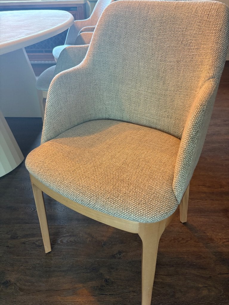 Eetkamerstoelen DEBA (zo goed als nieuw), Maison & Meubles, Bois, Gris, Modern, landelijk, klassiek, Comme neuf