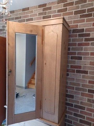 grenen kleerkast met spiegel en grote schuif, Ophalen, Gebruikt, 50 tot 100 cm, Met lade(s)
