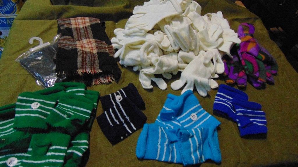 Doos Restpartij Handschoenen nieuw., Kinderen en Baby's, Ophalen of Verzenden, Nieuw, Jongen of Meisje, Handschoenen