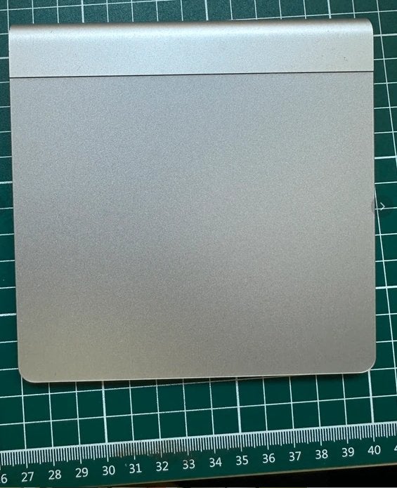 Trackpad Apple Magic Bluetooth, Informatique & Logiciels, Enlèvement ou Envoi, Azerty, Rechargeable, Utilisé