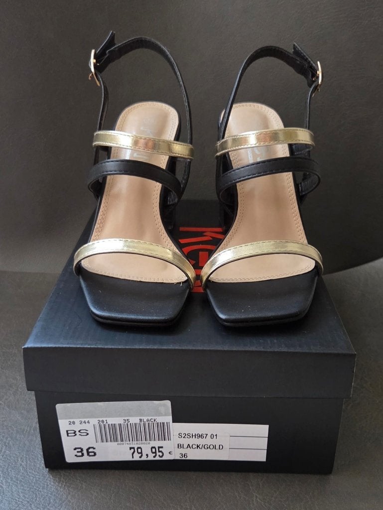 Sandaal met blokhak.  Merk: KEN  Maat: 36, Kleding | Dames, Ophalen of Verzenden, Zo goed als nieuw, Sandalen of Muiltjes