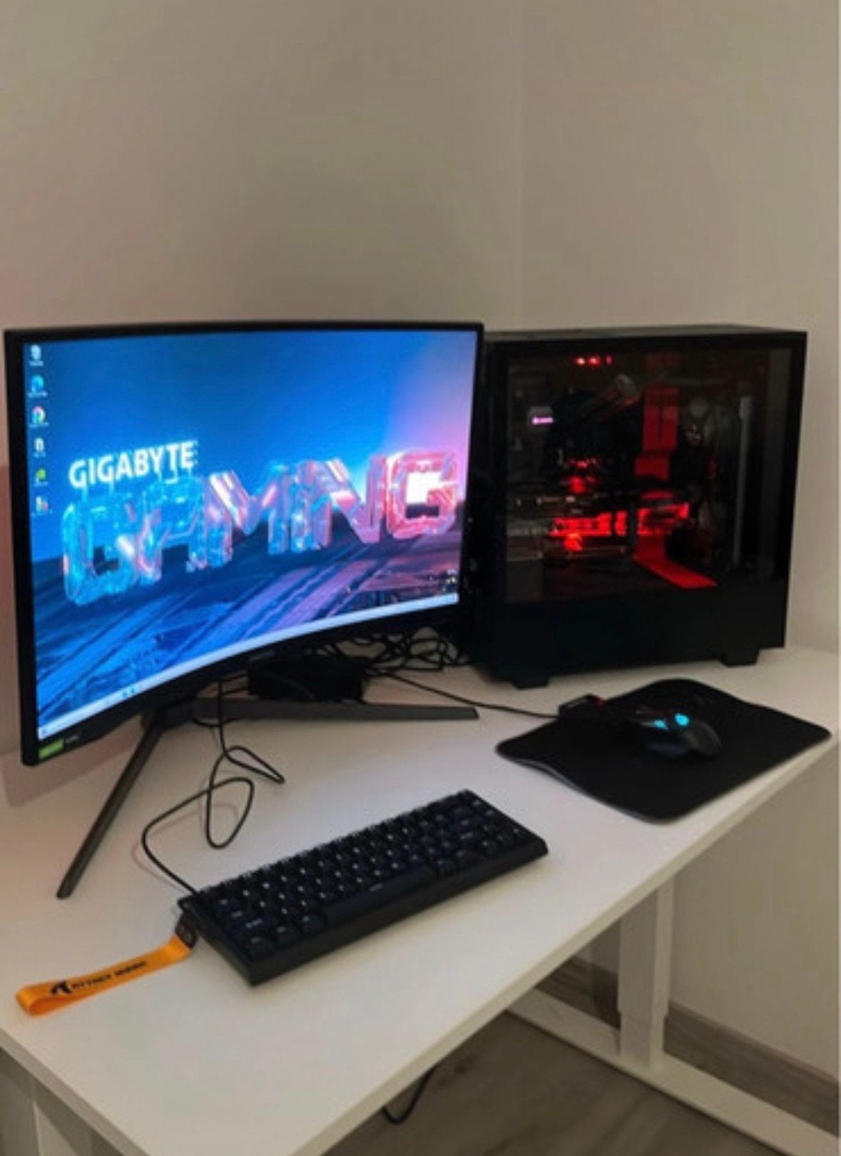 Rtx 3070 pc met monitor, Computers en Software, Desktop Pc's, Ophalen, Zo goed als nieuw, Met monitor