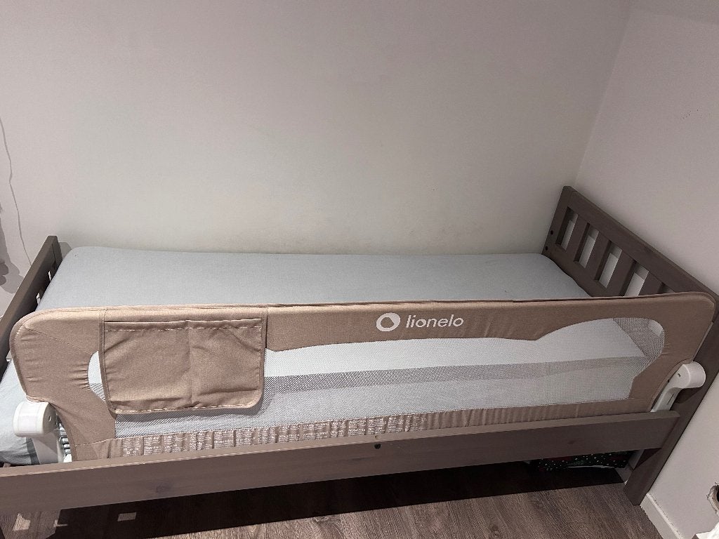 Kinderbed met hekje 70x160 cm, Ophalen, Zo goed als nieuw, Lattenbodem
