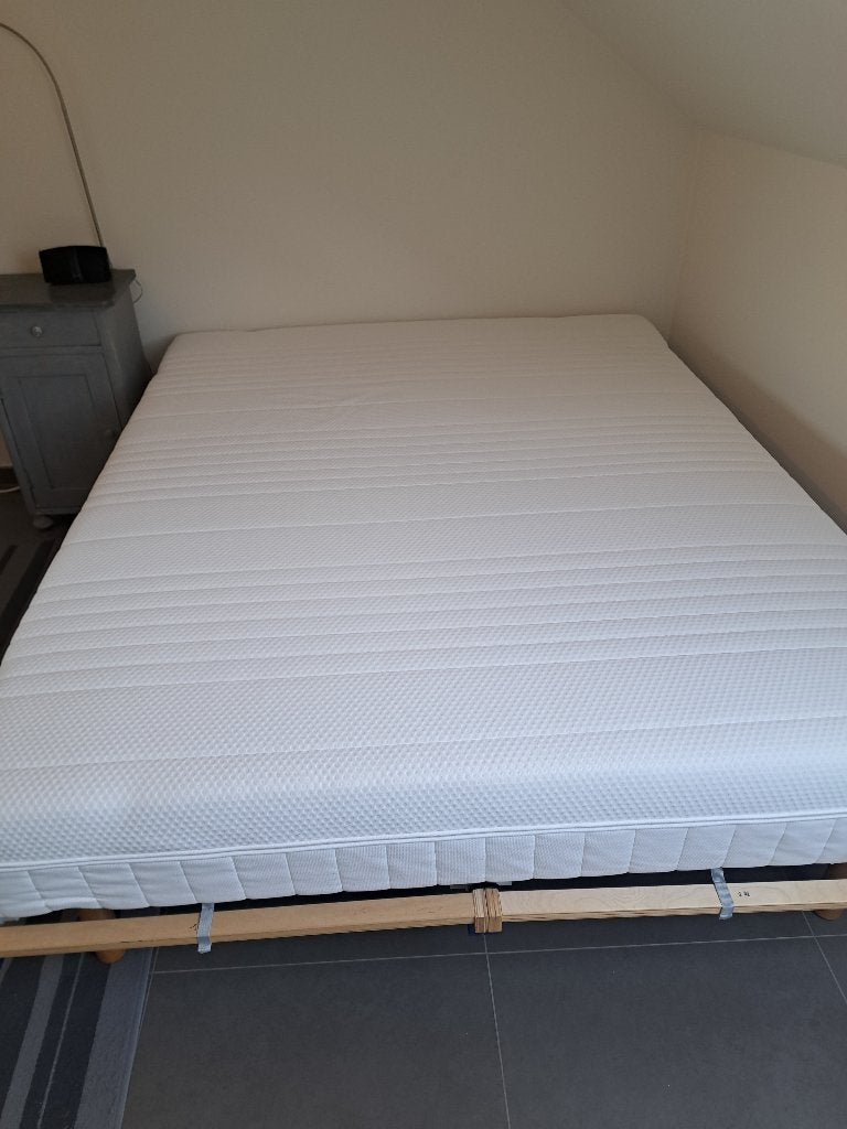 Matelas Ikea en état neuf, Matelas, Comme neuf, Enlèvement, 200 cm