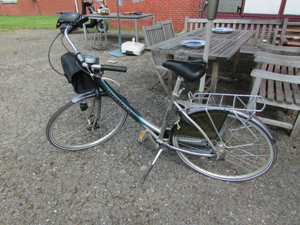 damesfiets Thompson 100 euro., Fietsen en Brommers, Fietsen | Dames | Damesfietsen, Ophalen, Zo goed als nieuw, Overige merken