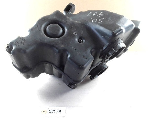 ER5 1997 - 2005 Kawasaki Airbox D1-35873, Motoren