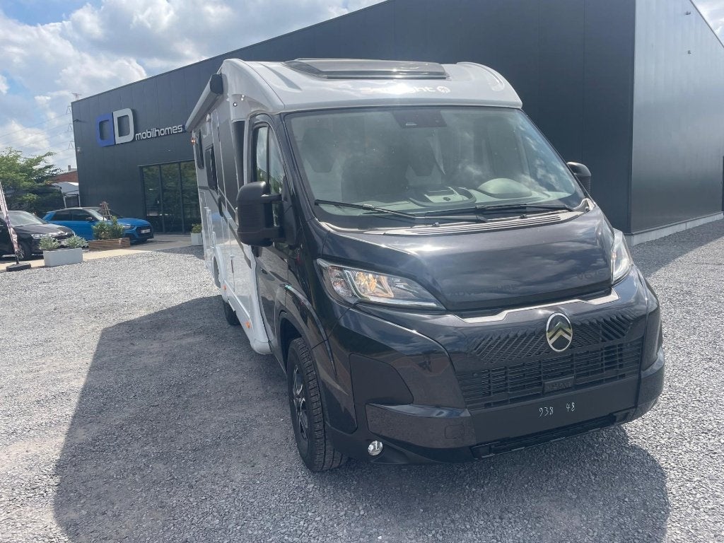 Sunlight V 67 S adventure  Special edition  automaat, Caravans en Kamperen, Mobilhomes, Bedrijf, tot en met 4, Half-integraal