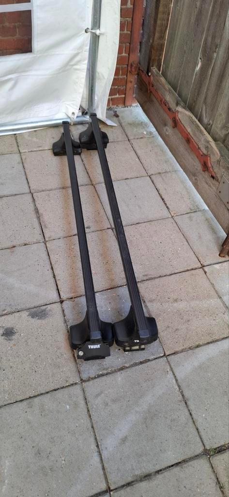 Thule dakdragers, Ophalen