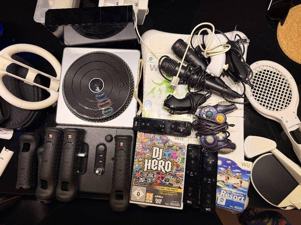 Nintendo Wii (Zwart) Bundel + Accessoires, Games en Spelcomputers, Ophalen, Gebruikt, Met 3 controllers of meer, Met games