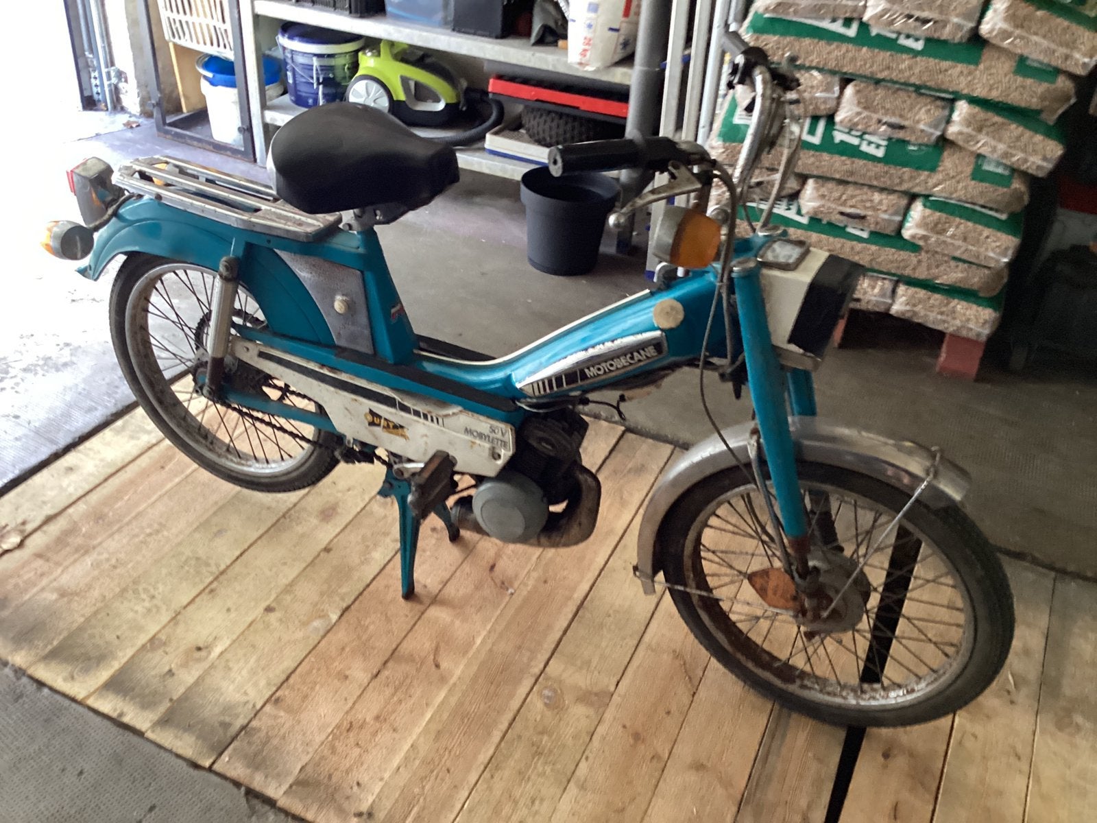 50v motobecane bromfiets