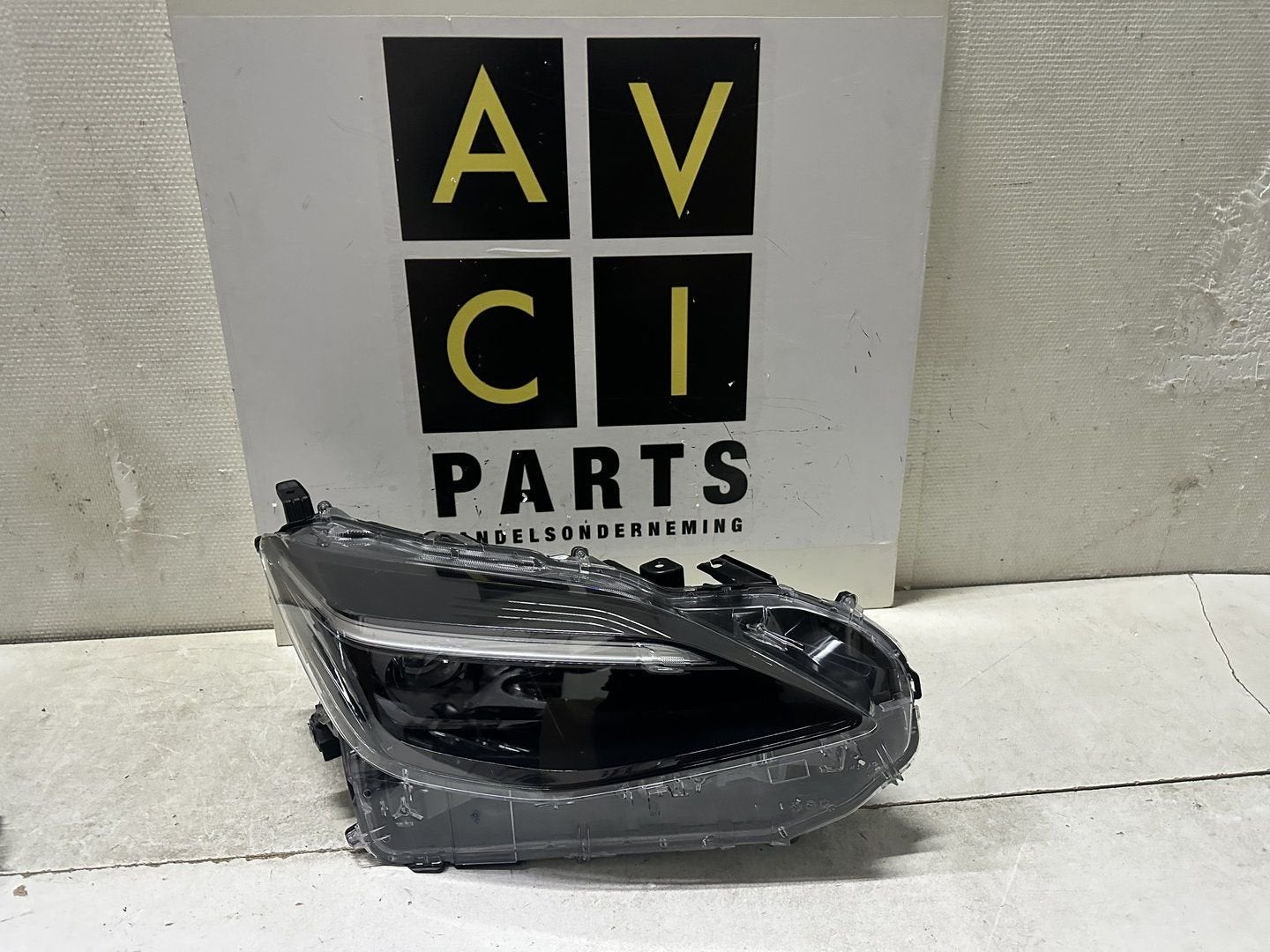Koplamp Toyota Yaris Cross H7 Led origineel rechts, -, Toyota, Utilisé, -