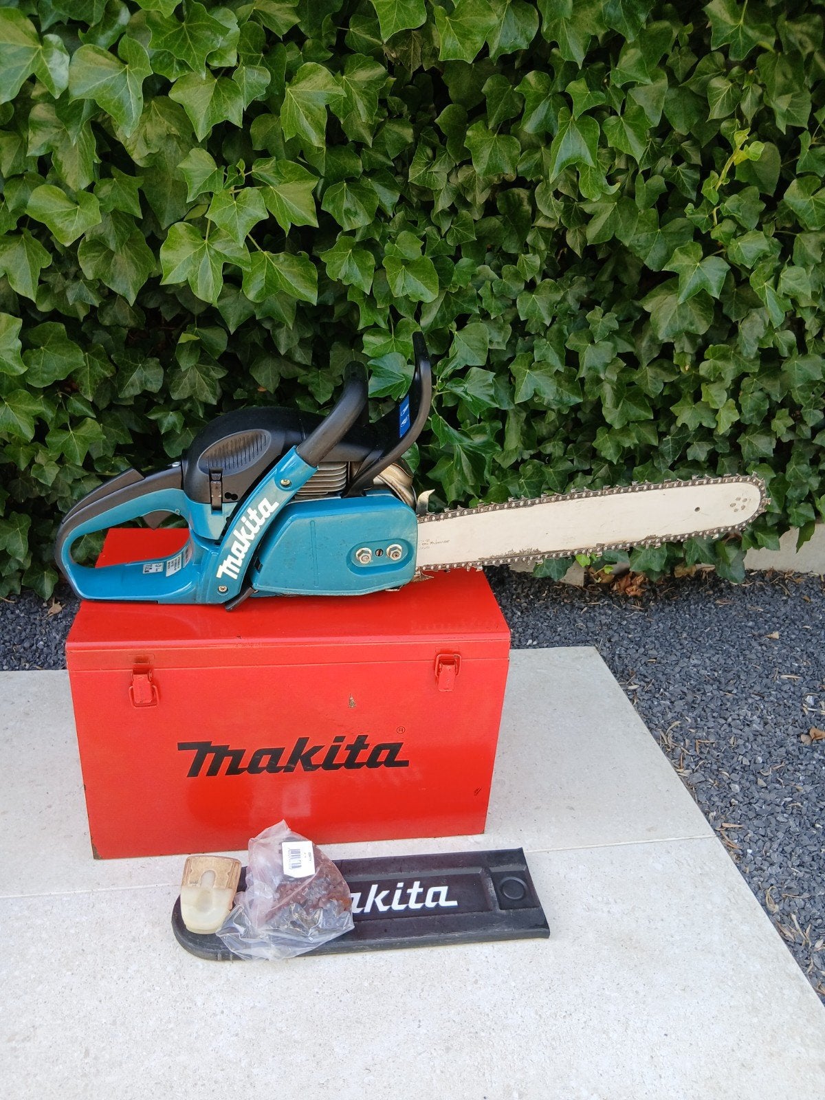 Makita EA5000P benzine kettingzaag in goede staat, Ophalen, Zo goed als nieuw, Boomzaag, Makita
