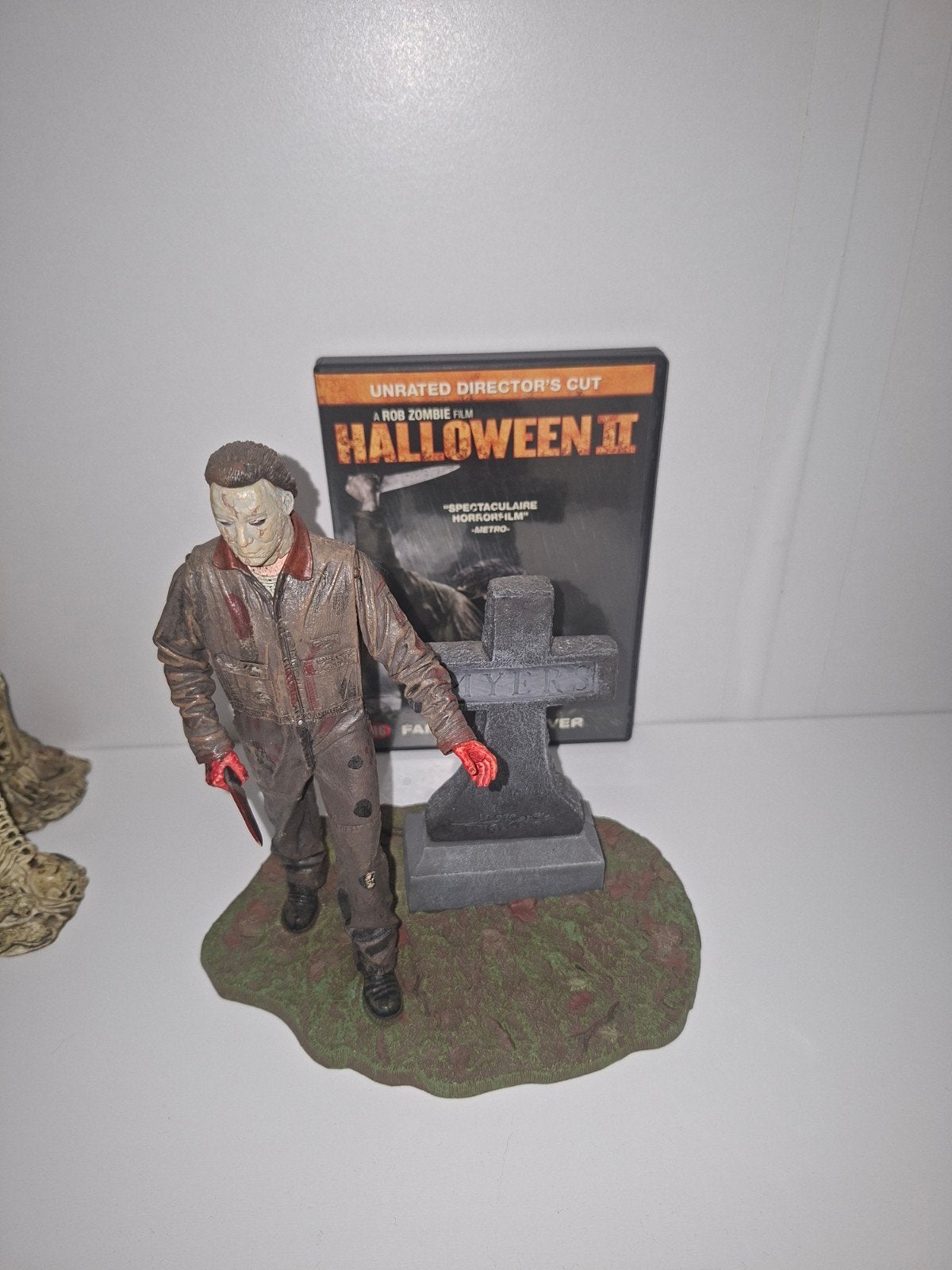 Rob Zombie's Halloween 2 - NECA Michael Myers Figure + DVD (, Cd's en Dvd's, Ophalen, Cult