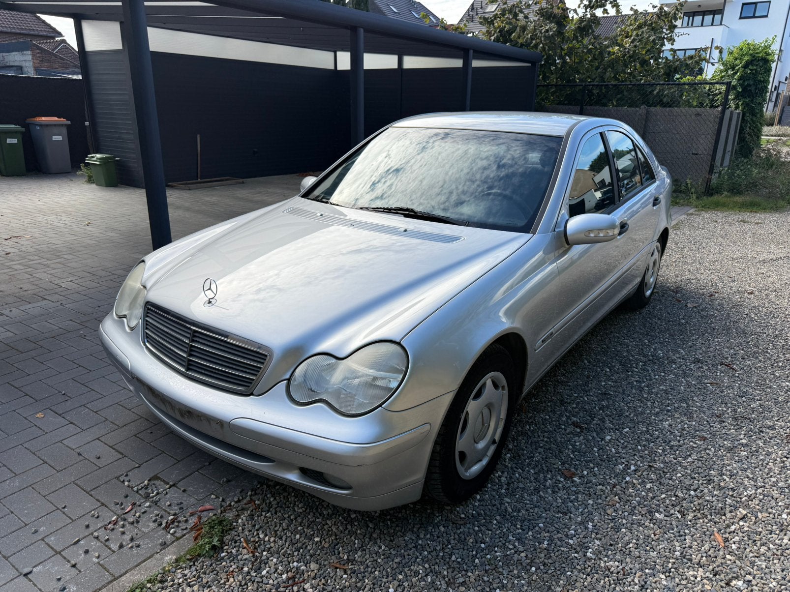 Mercedes c200 cdi 143dkm, Auto's, https://public.car-pass.be/vhr/d74f369e-fbc0-466b-ad63-f1f67c10f294, Grijs, Particulier, Te koop