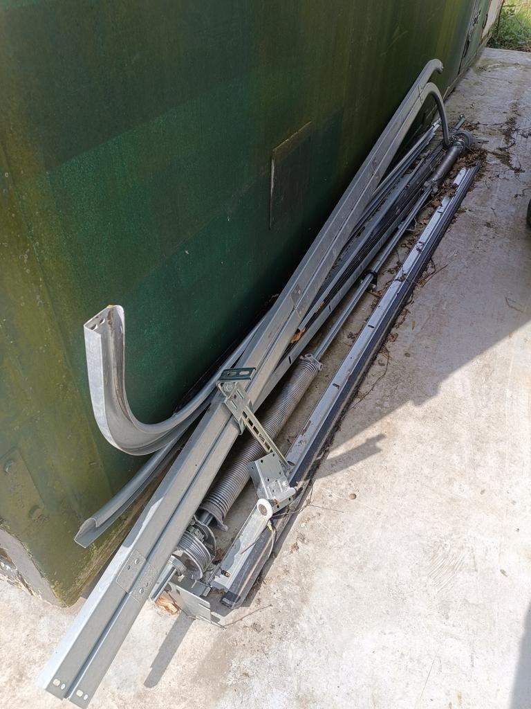 Witte sectionale poort 270bx240h somfy motor, Doe-het-zelf en Bouw, Ophalen