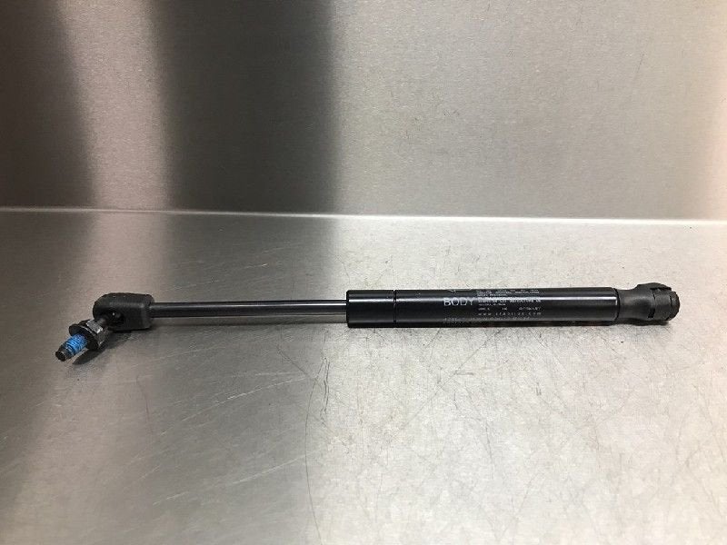 VERIN A GAZ ARRIÈRE DROIT Qashqai (J10) (|4711ZY0440N|), Utilisé, Nissan