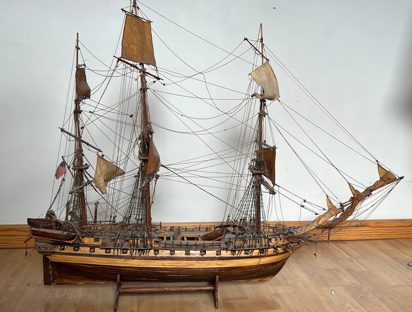 Maquette de bateau en bois U.S.A. Constitution, Hobby & Loisirs créatifs, Enlèvement, Comme neuf