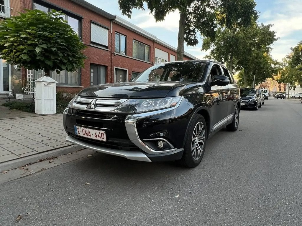 Mitsubishi Outlander 2.0i 4WD Instyle Premium CVT 7 places, Autos, Cuir, Achat, Outlander, 7 places