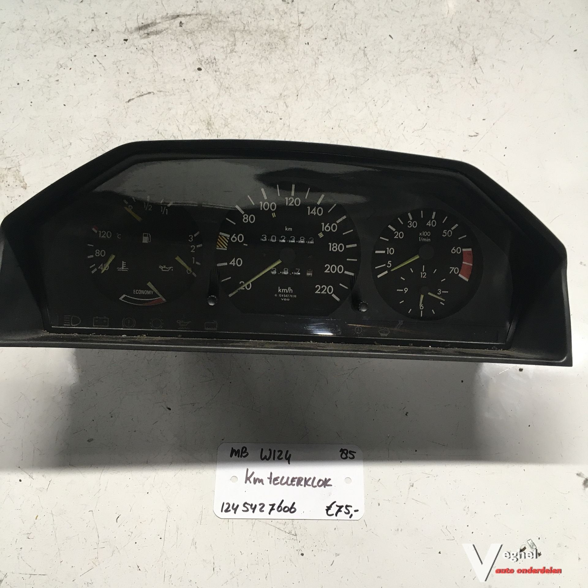 Mercedes W124 1985 Km Tellerklok 124 542 7606, -, Utilisé, -, -