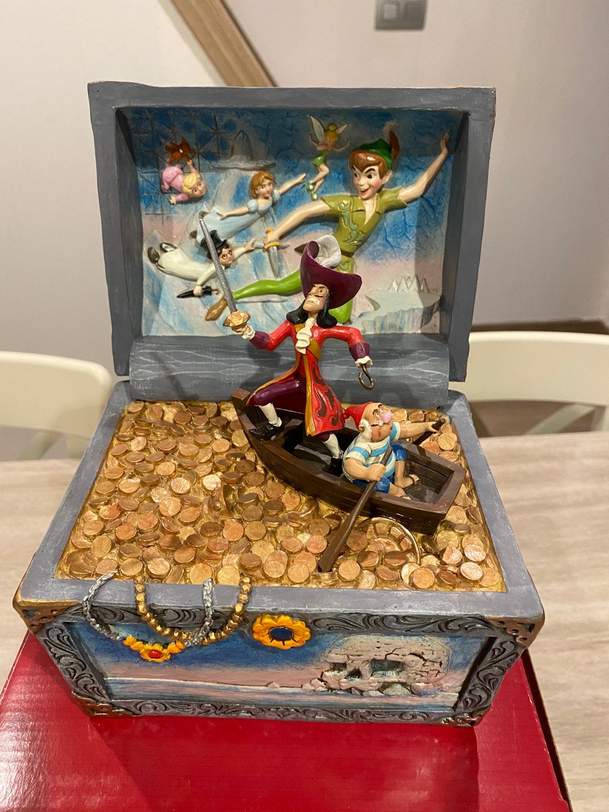 Disney Traditions Treasure-strewn Tableau, Verzamelen, Ophalen, Zo goed als nieuw