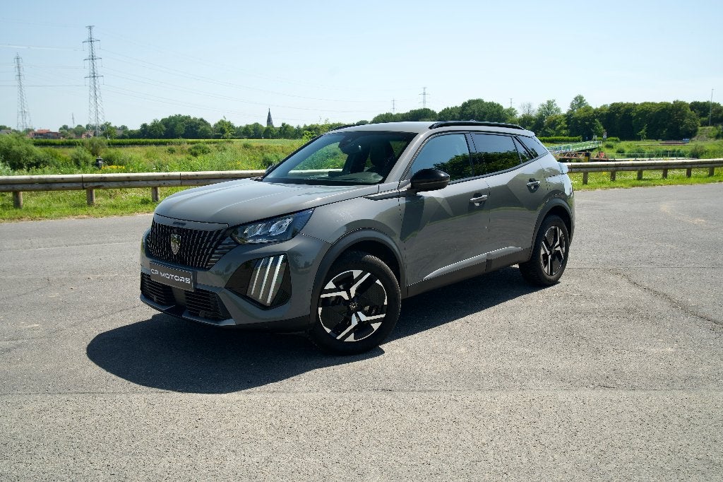 PEUGEOT 2008 ALLURE | AUTOMAAT | 130 PK | CARPLAY | CAMERA, 1199 cc, Leder en Stof, 5 zetels, 5 deurs