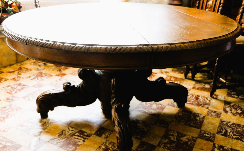 Ancienne table à manger ovale en chêne, Maison & Meubles, 100 à 150 cm, Cinq personnes ou plus, 150 à 200 cm, Jachttafel