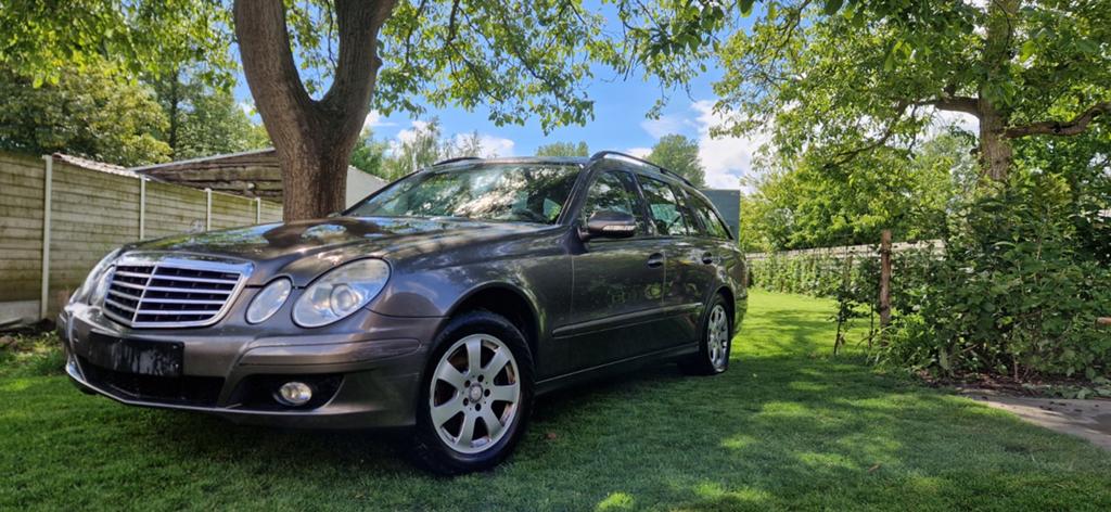 Mercedes E 220 CDI S211 facelift, Auto's, Mercedes-Benz, Achterwielaandrijving, Zwart, 5 deurs, Particulier