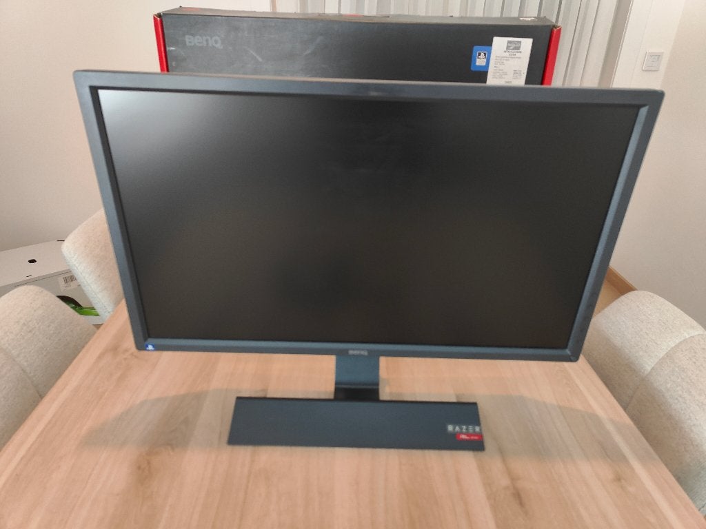 Monitor BenQ RL2755, Gaming, DVI, 1 à 2 ms, Connexion casque