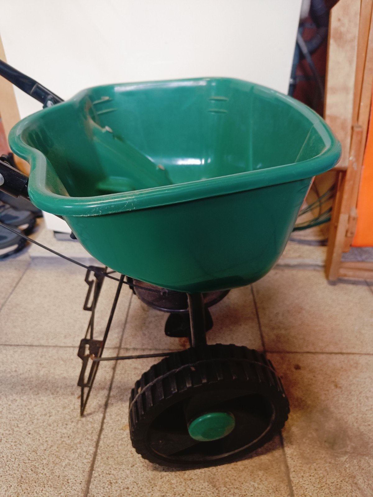 Strooiwagen, Tuin en Terras, Ophalen