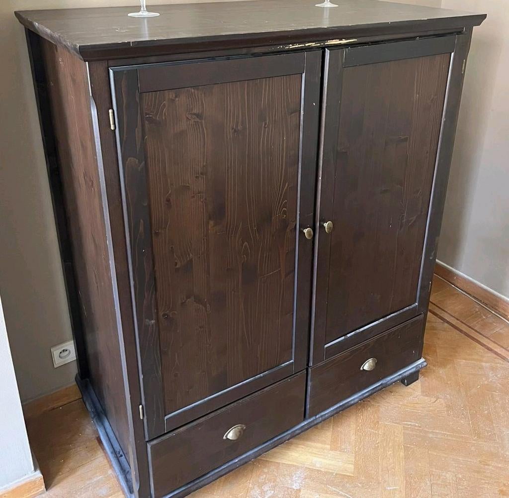 Buffet vintage bois foncé – style authentique, Maison & Meubles, Armoires | Meubles ordinateur