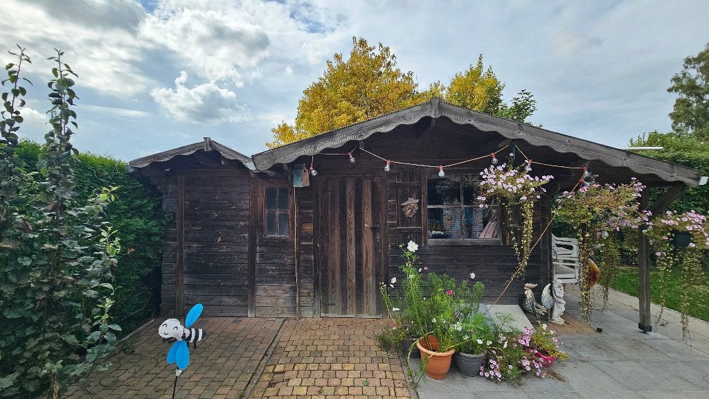 Tuinhuis met aanbouw - afbreken en meenemen, Ophalen, Tuinhuis, 2 ramen, 250 tot 300 cm