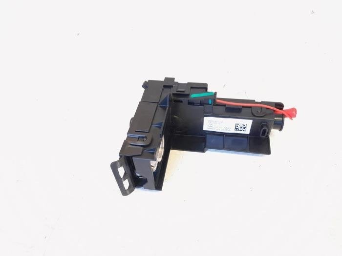 Borne de batterie d'un Lynk & Co 01, -, -, 3 mois de garantie, Utilisé