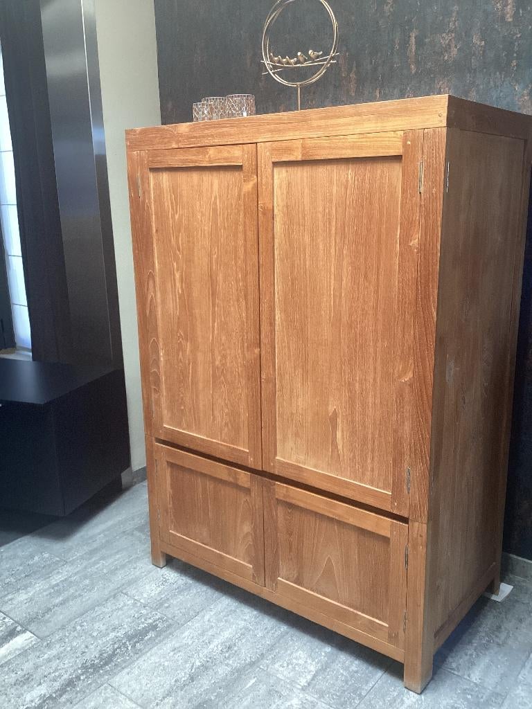 Armoire en teck, Maison & Meubles, Armoires | Dressoirs, Comme neuf, 100 à 150 cm, 50 à 75 cm, Avec porte(s), Avec tablette(s)