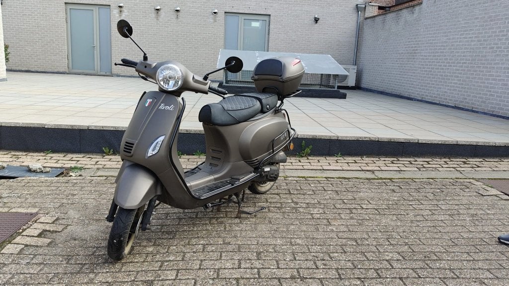Scooter JTC Tivoli Exclusive Luxe – 2022 – 3.306 km, Vélos & Vélomoteurs, JTC Scooters, Comme neuf, Classe B (45 km/h), Enlèvement