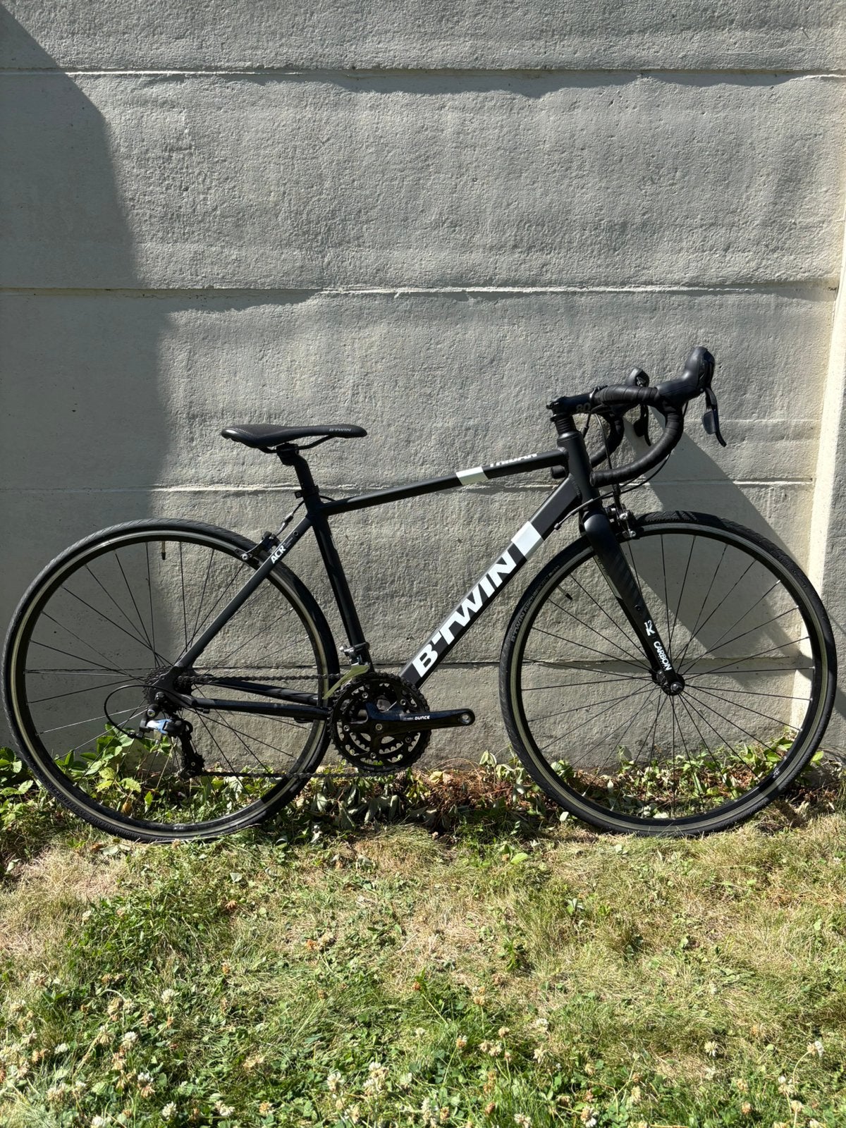 Vélo de route B’Twin noir – Taille S – 200 €, Vélos & Vélomoteurs, Vélos | Vélos de course, Utilisé, Aluminium, Enlèvement