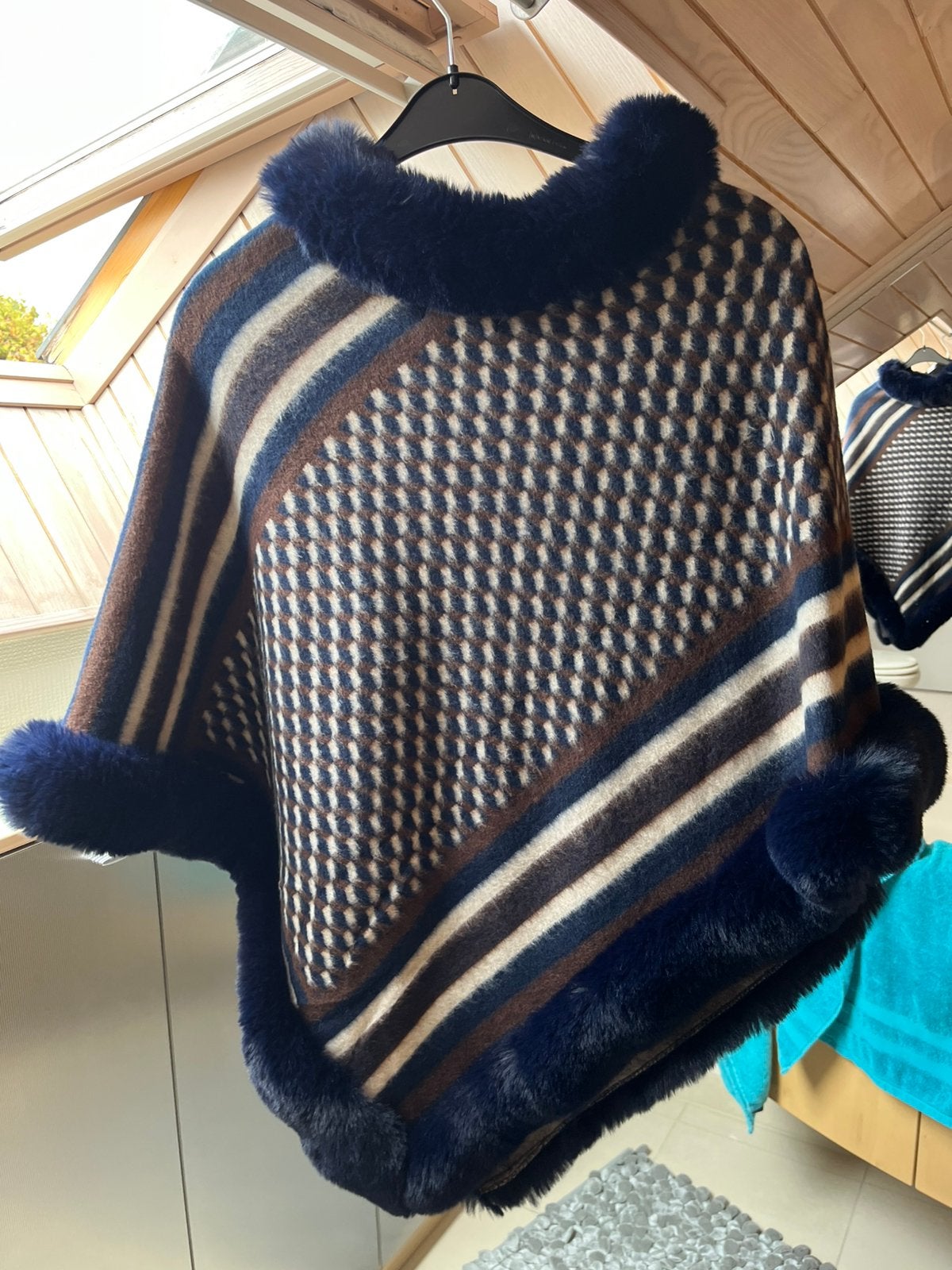 Poncho met mooie imitatiebond, Kleding | Dames, Ophalen, Zo goed als nieuw